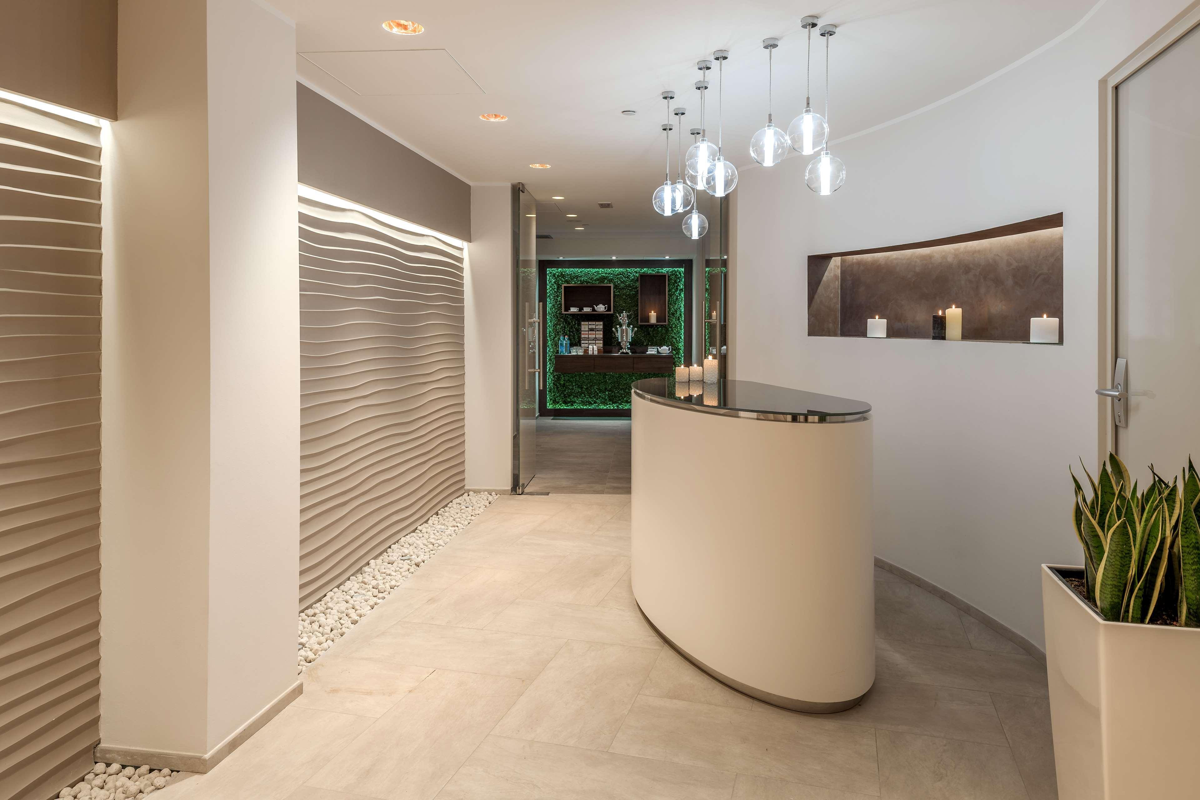Doubletree By Hilton Yerevan City Centre Exterior photo