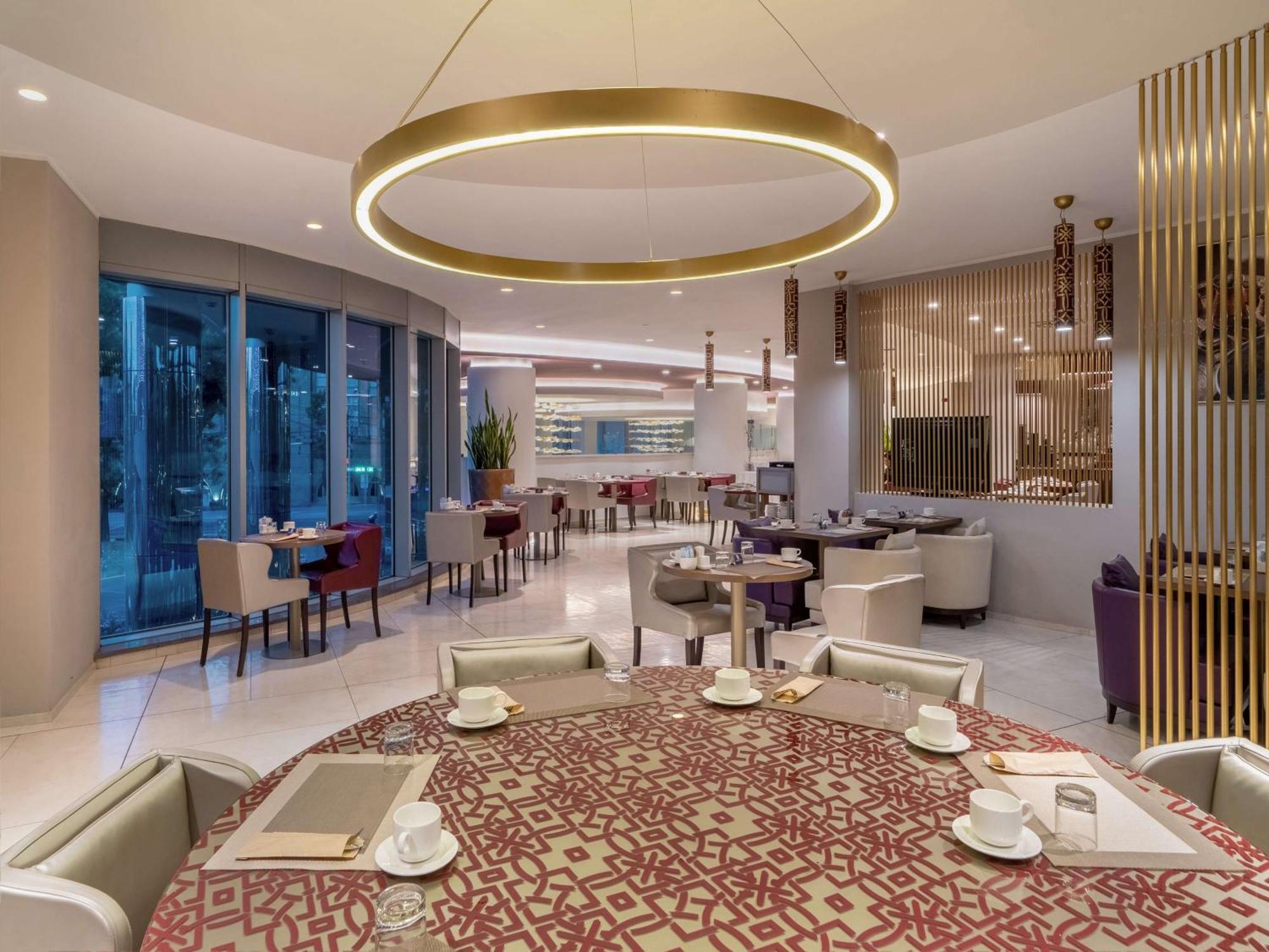 Doubletree By Hilton Yerevan City Centre Exterior photo