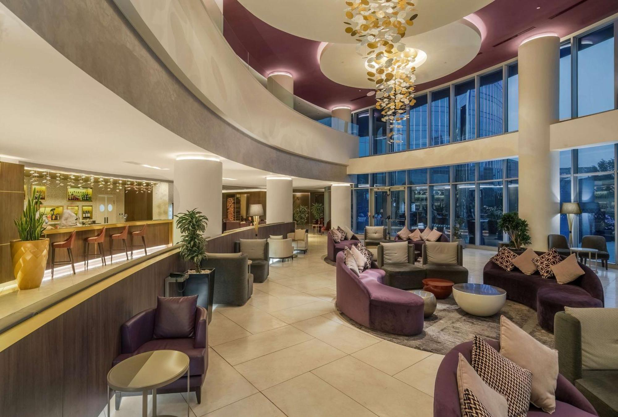Doubletree By Hilton Yerevan City Centre Exterior photo